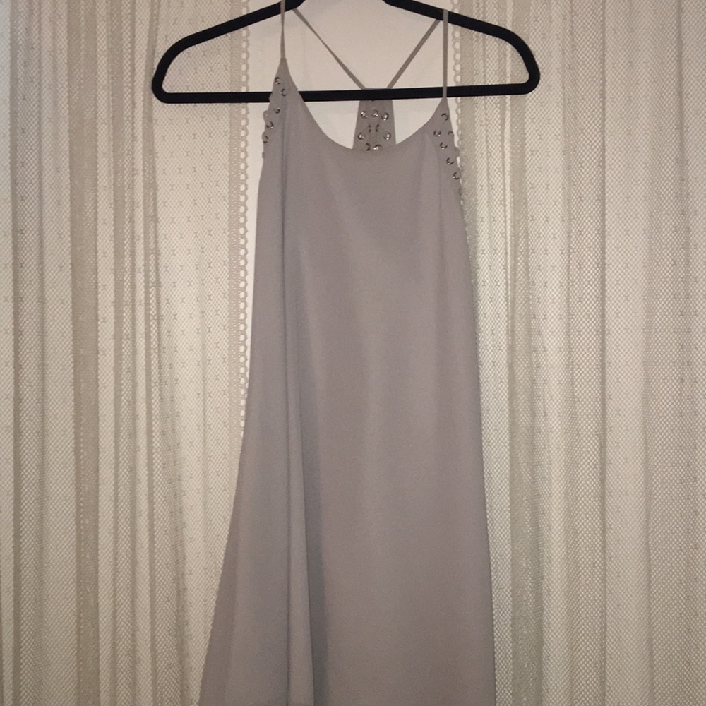 very flattering gray mini dress